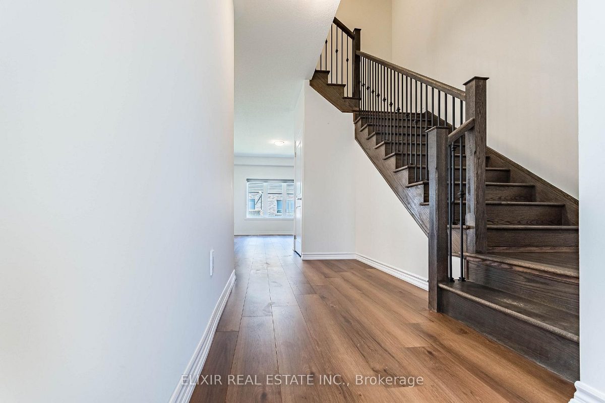 11 Brewis St — photo 4 of 24