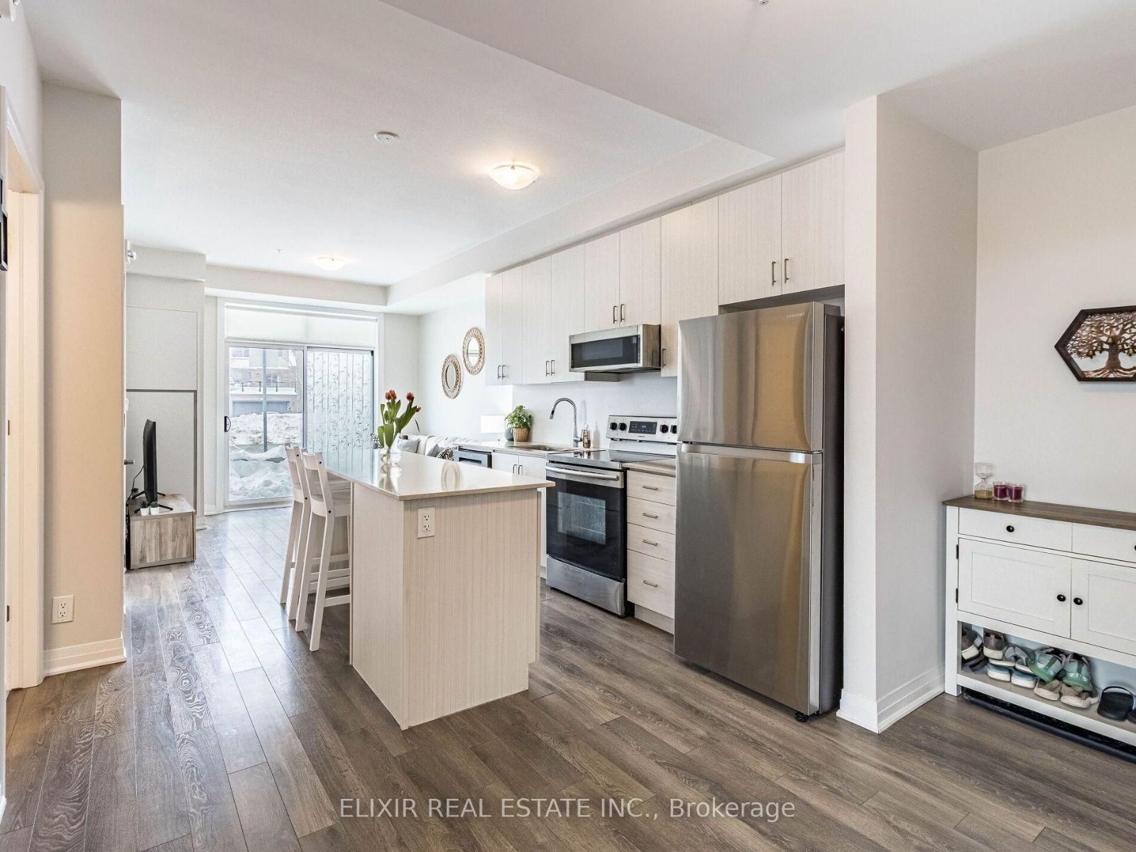 1105 Leger Way 129 — photo 5 of 11