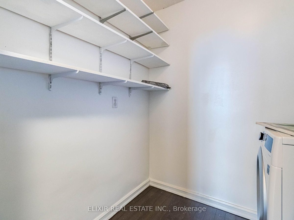 1360 York Mills Rd 1401 — photo 17 of 22