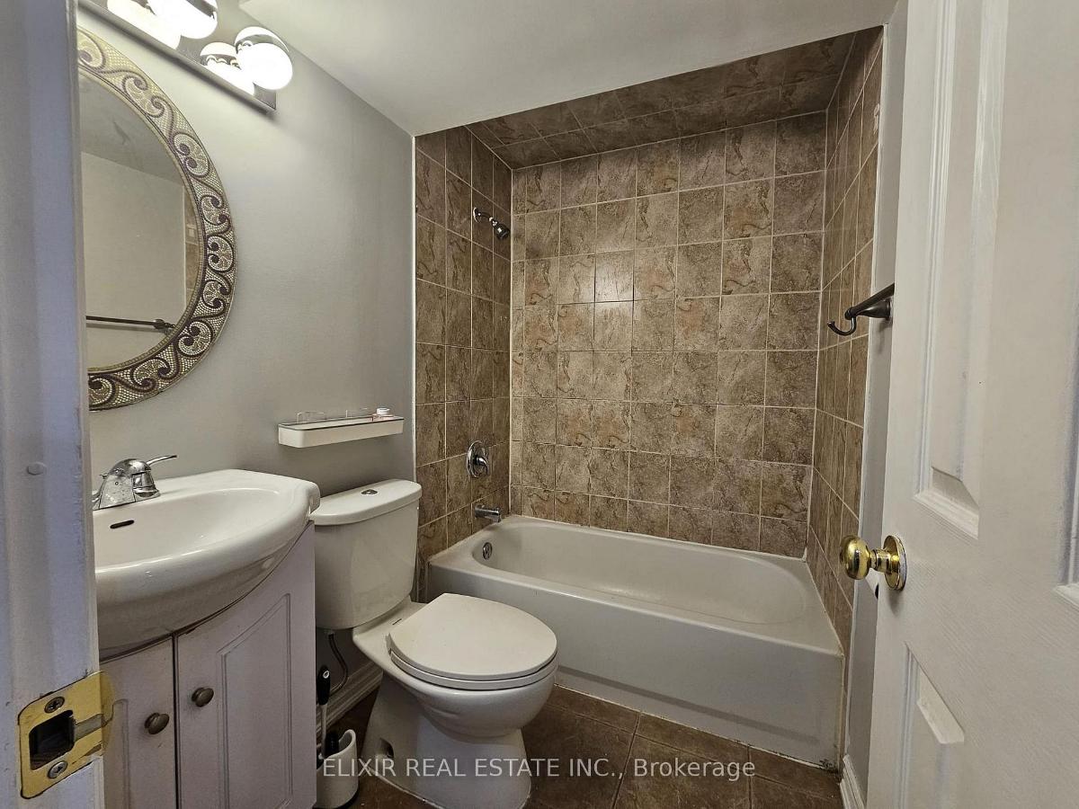4 Lonestar Cres Basement — photo 9 of 10