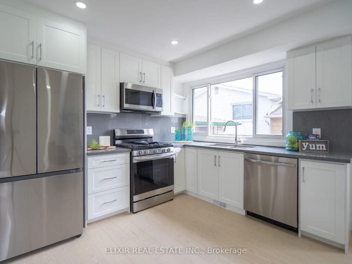 63 Champlain Ave — photo 5 of 30