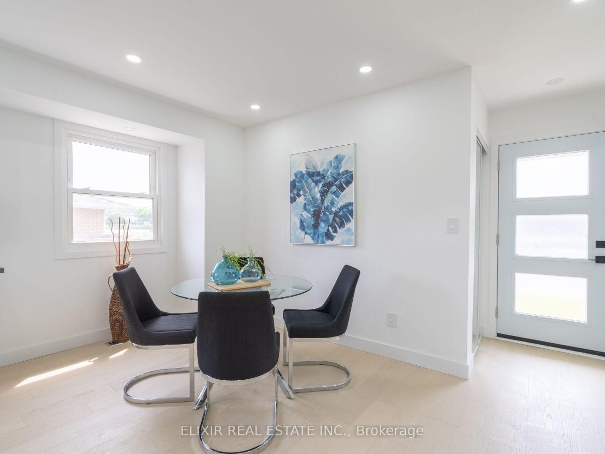 63 Champlain Ave — photo 9 of 30