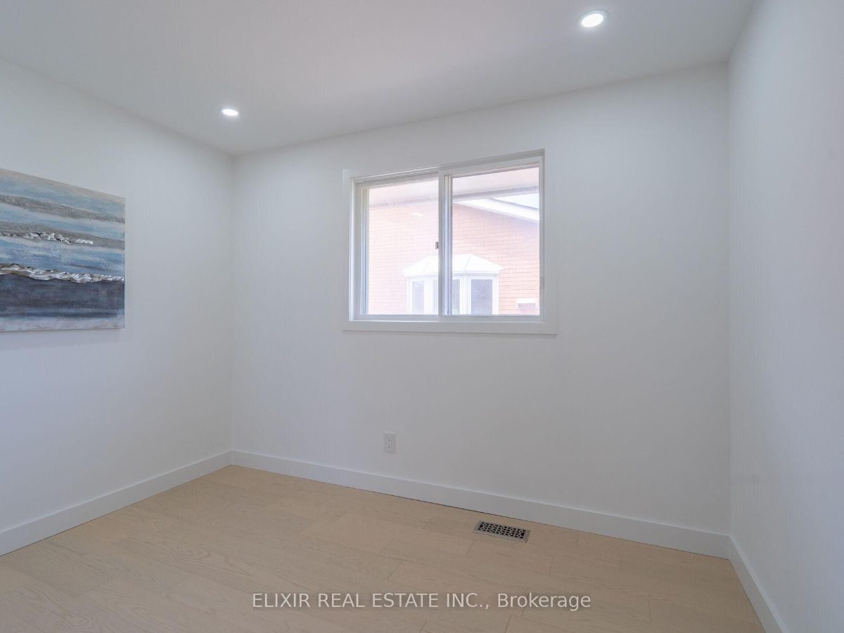 63 Champlain Ave — photo 16 of 30